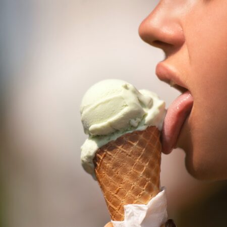 Food is not just food! Food + sex = explosion in bed! Mika knows!